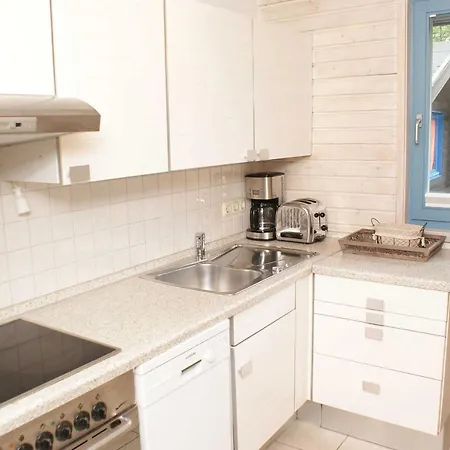 Blockhaus Ideal Fuer Bis Zu 4 Pers * Damp